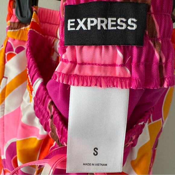 Express Pink and Orange Patterned Set Vibrant Button Down Top elastic tie shorts - Picture 13 of 16